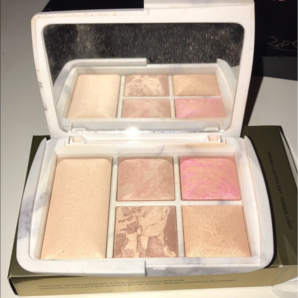Hourglass marble ambient palette