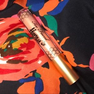 NEW Too Faced Honey infused lip gloss