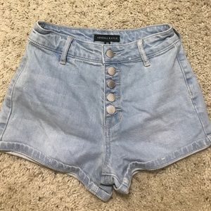 Kendall & Kylie Shorts Size 23