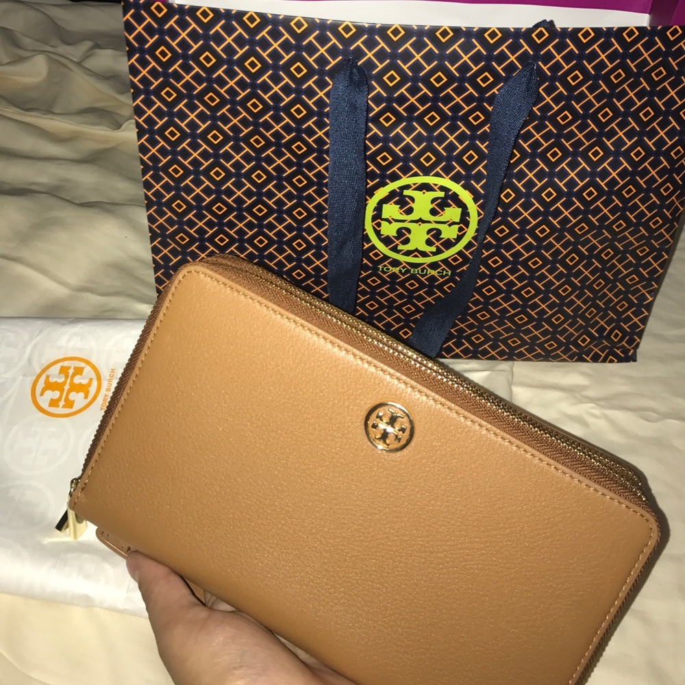 Tory Burch brown leather wallet