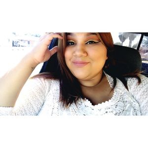 Meet your Posher, Melissa