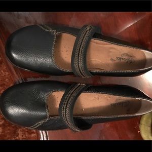 Women's Clark shoes