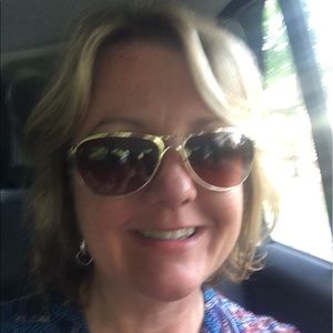 Meet your Posher, Nikki