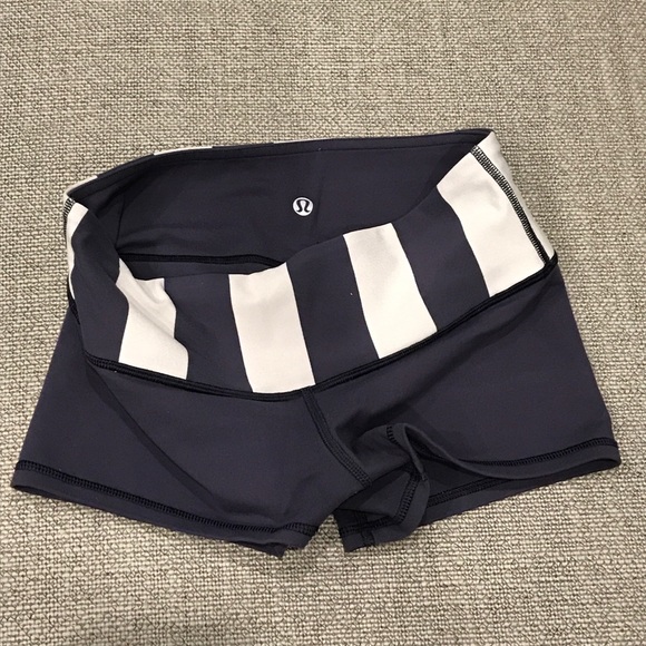 Shorts - Picture 3 of 3