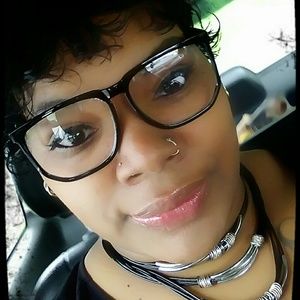 Meet your Posher, Charlene