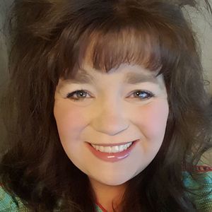 Meet your Posher, Suzanne