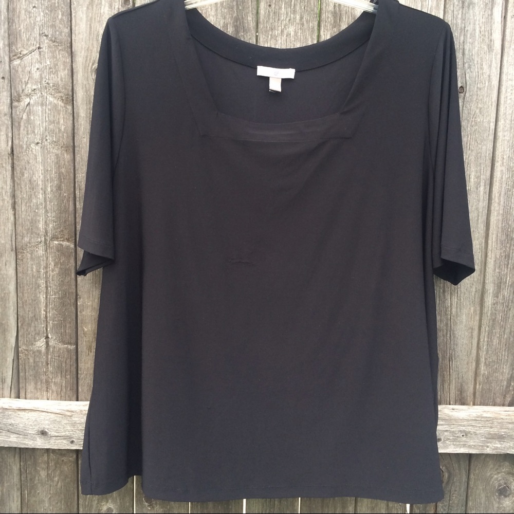 Roz & Ali Black top