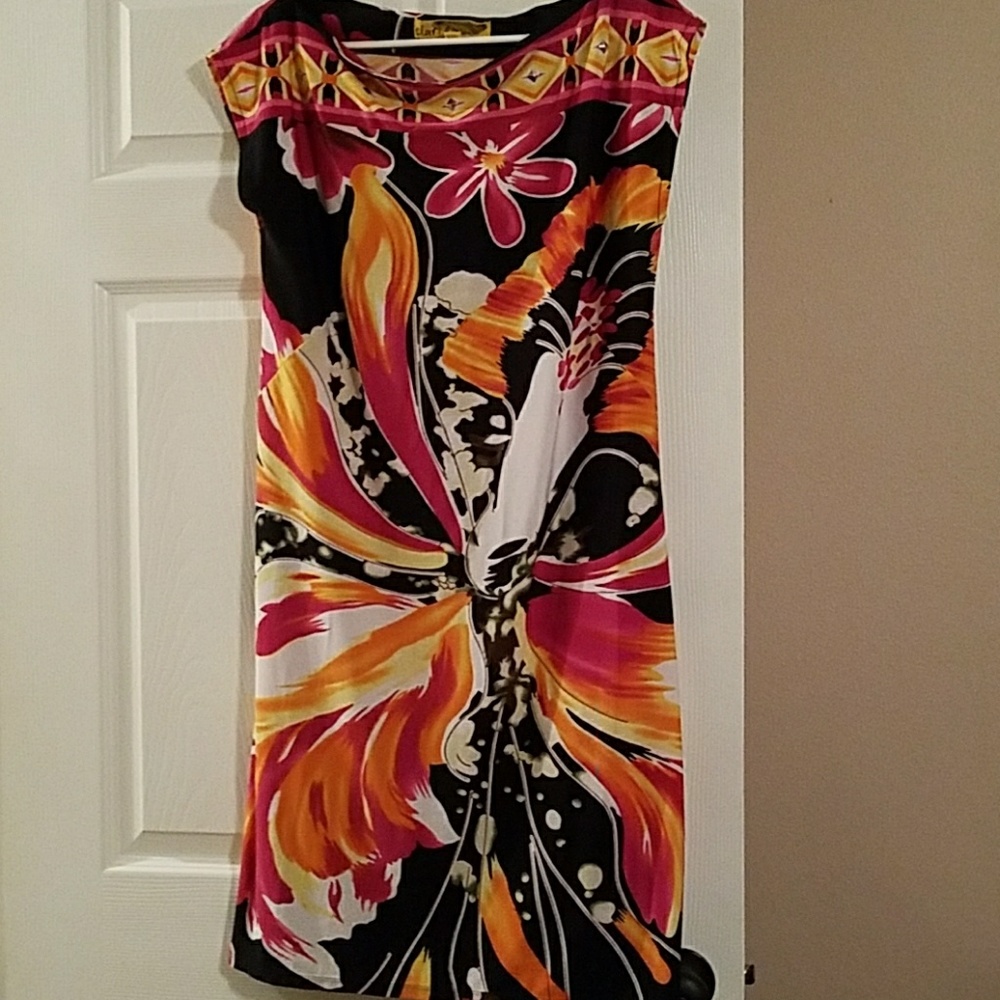 Gorgeous dress for anytime!