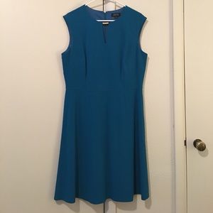 Tahari Dress 👗
