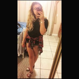 Meet your Posher, Sumira