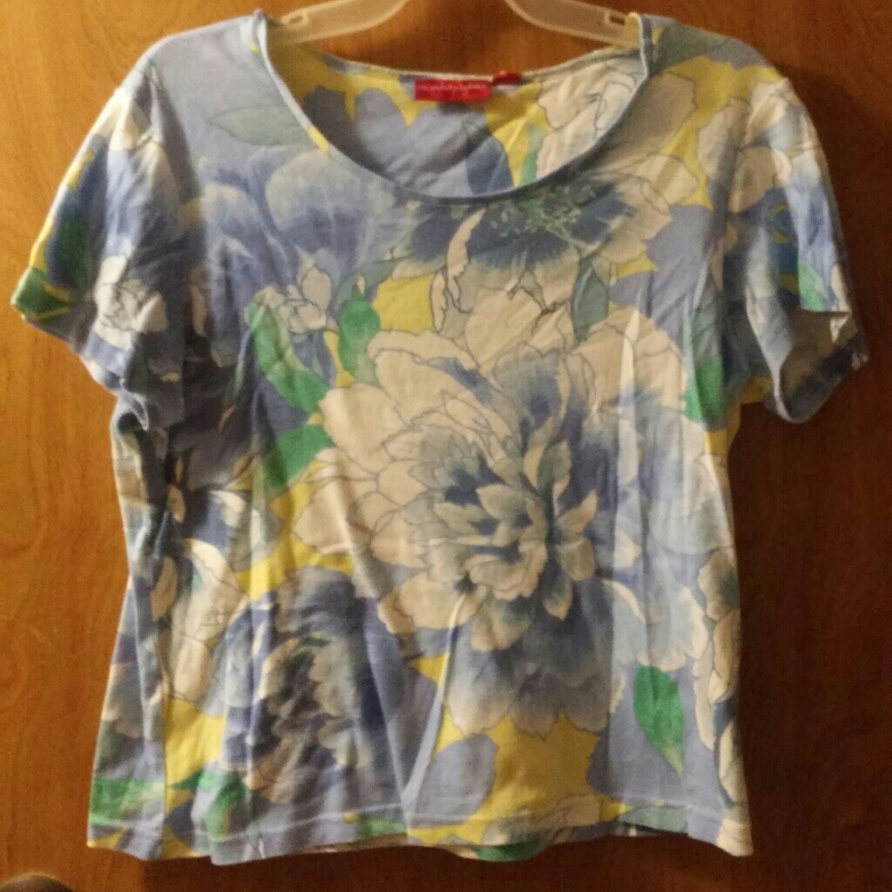 Gloria Vanderbilt floral print top