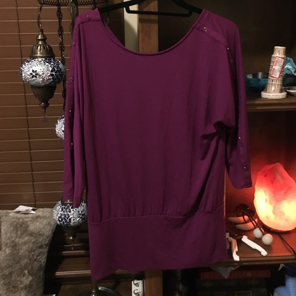 White House Black Market top