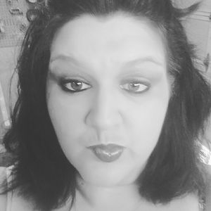 Meet your Posher, Michele
