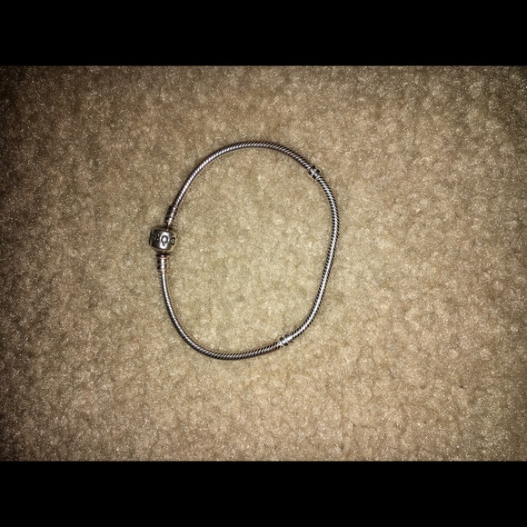 AUTHENTIC PANDORA 19 cm bracelet - Picture 1 of 2