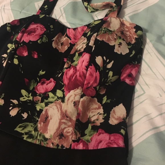 Flower Dress - Picture 2 of 3