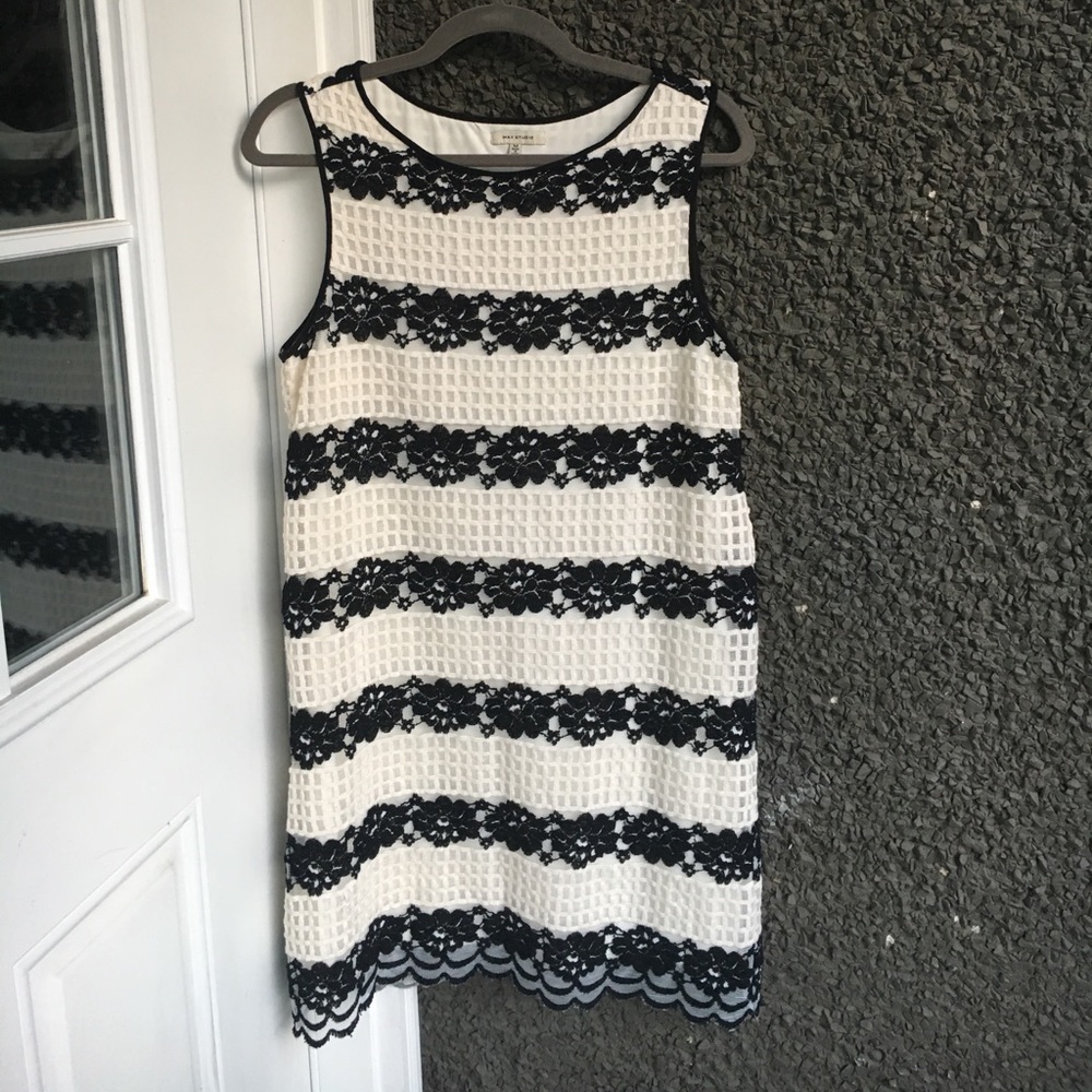 Worn once black n' cream lace