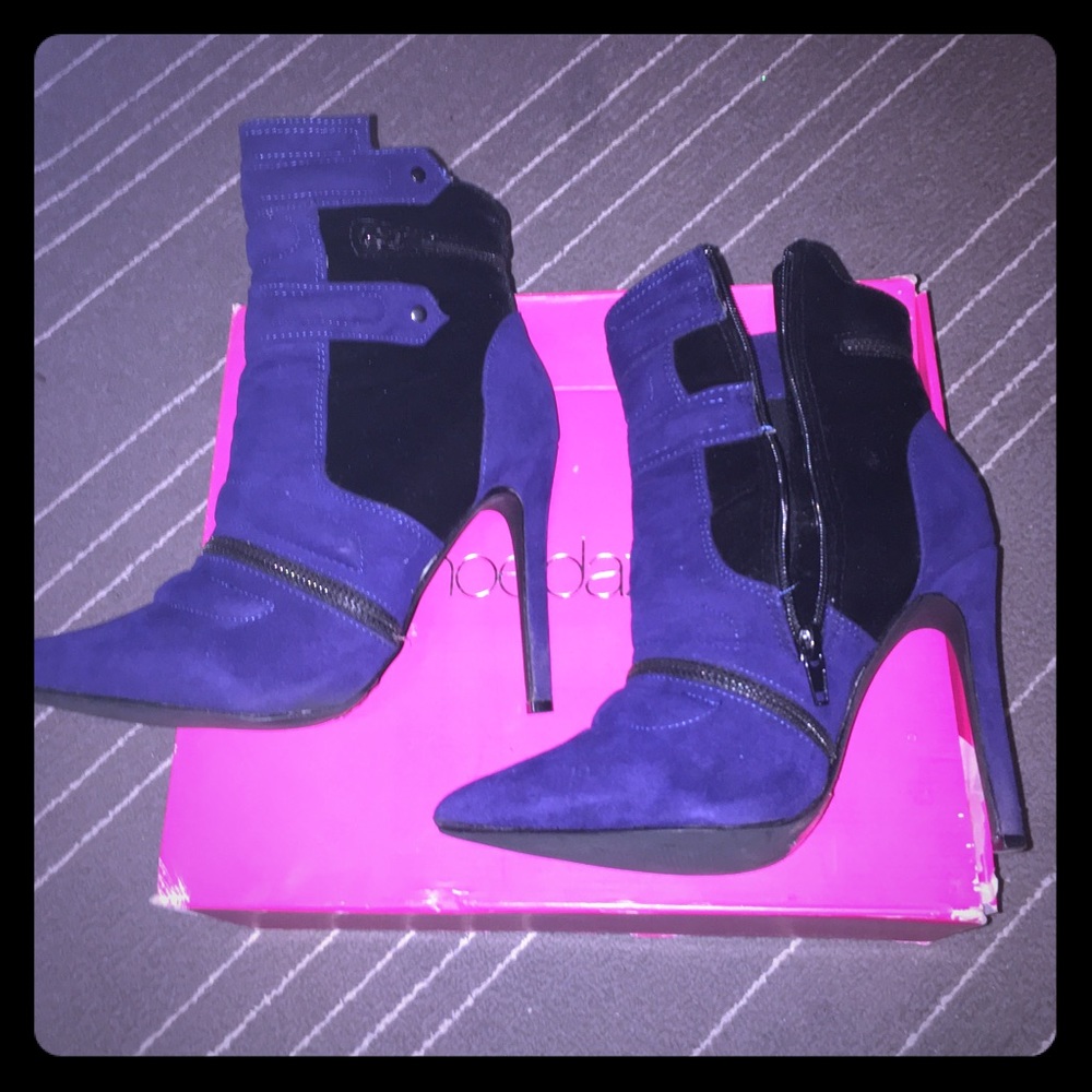 ⭐Sold⭐ Shoedazzle Trinity Heels