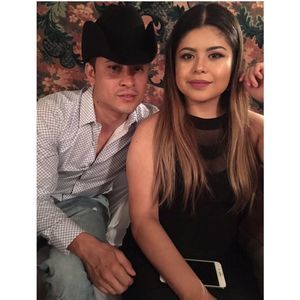 Meet your Posher, Carlos