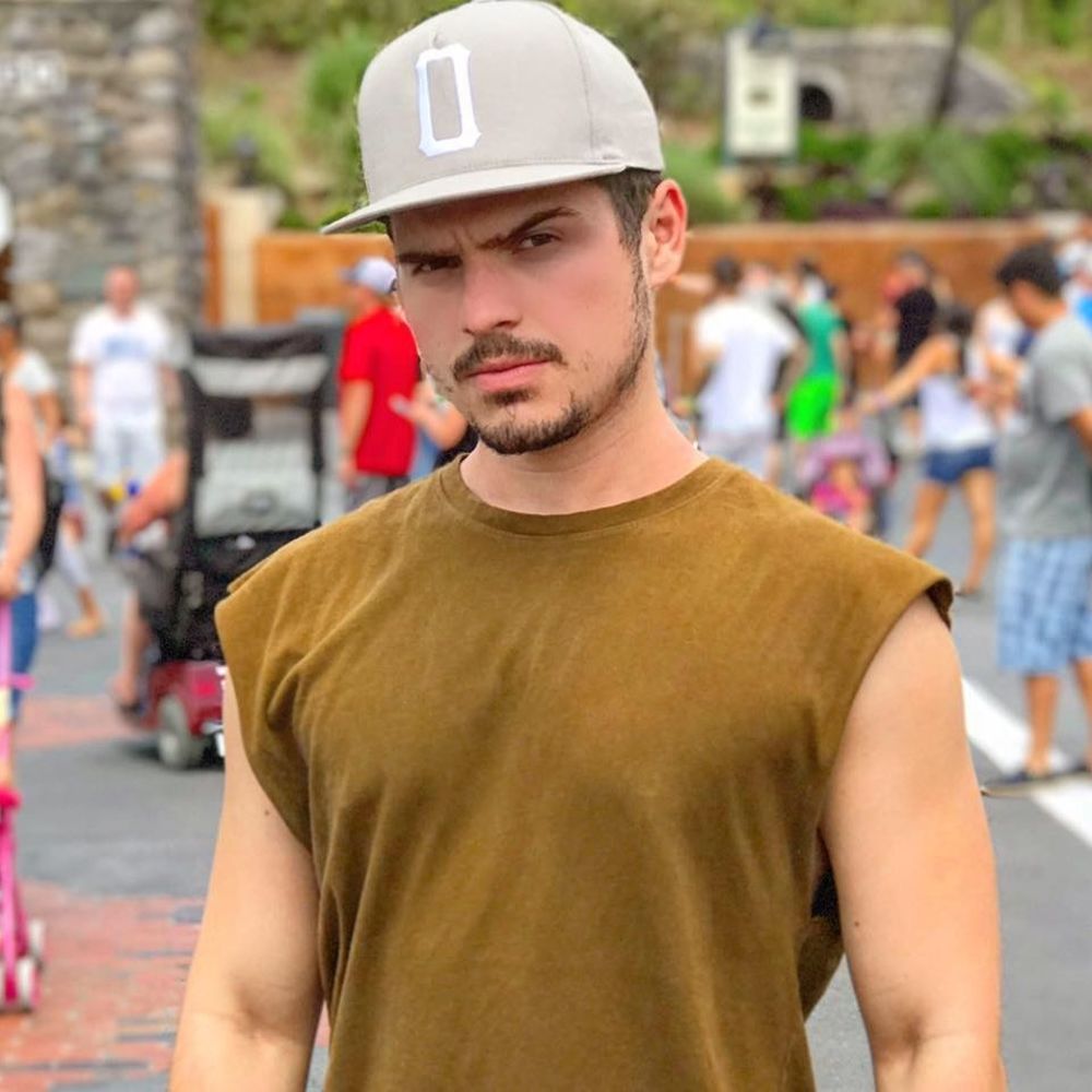 Meet your Posher, Pedro