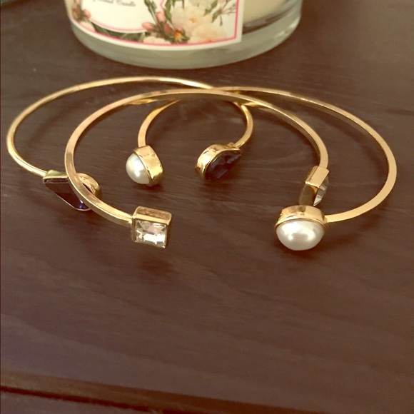 ✨Donated✨Bangle Set of 3 - Picture 1 of 1