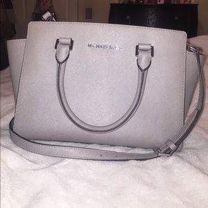 MICHAEL KORS bag