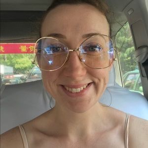 Meet your Posher, Sahara