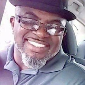 Meet your Posher, Kenneth