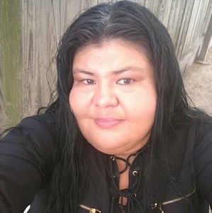 Meet your Posher, Tomasita