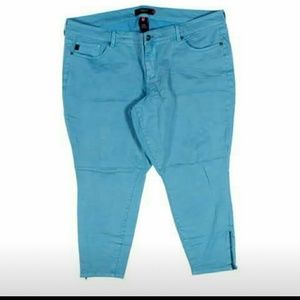 Torrid size 24 blue skinnies
