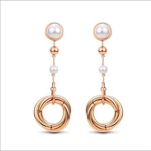 Elegant, Simulated Pearl, Dangle Earrings NWOT