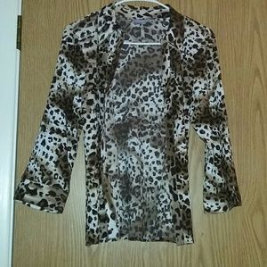💲FINAL PRICE💲🐾Animal printed blouse🐾