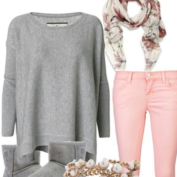 light pink cargo trousers