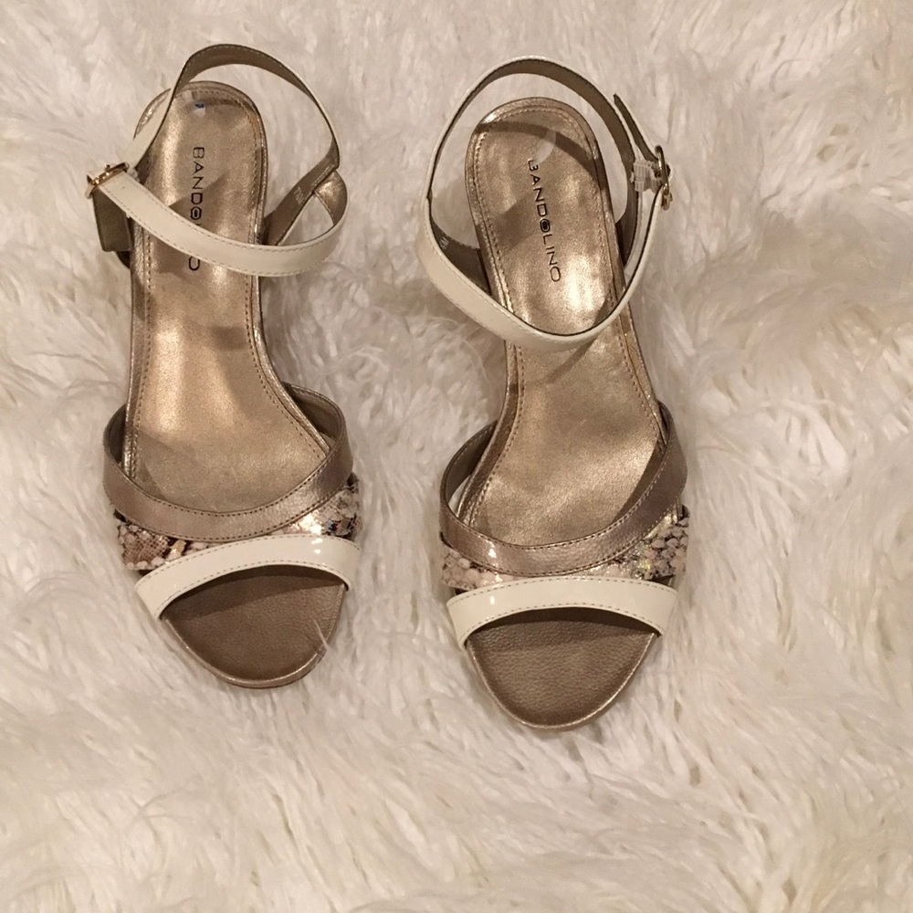 Beautiful Bandolino Wedge Sandals