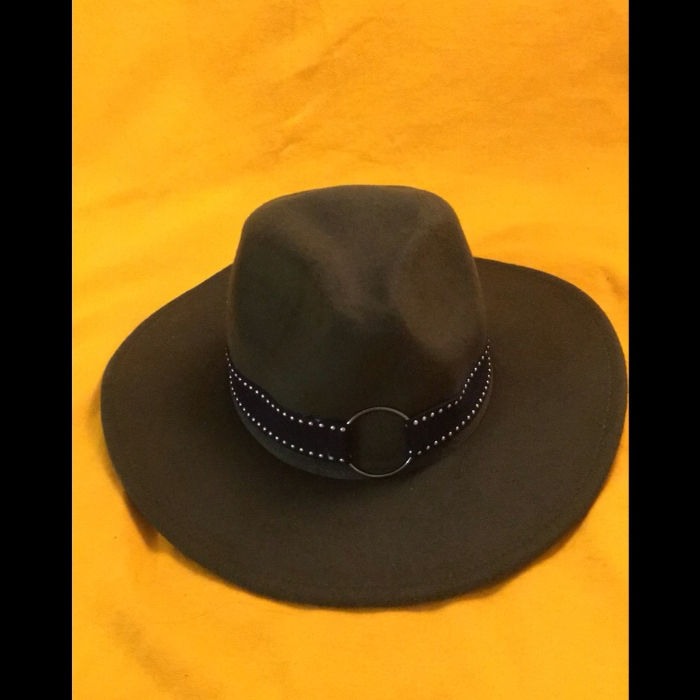 MISSGUIDED FEDORA