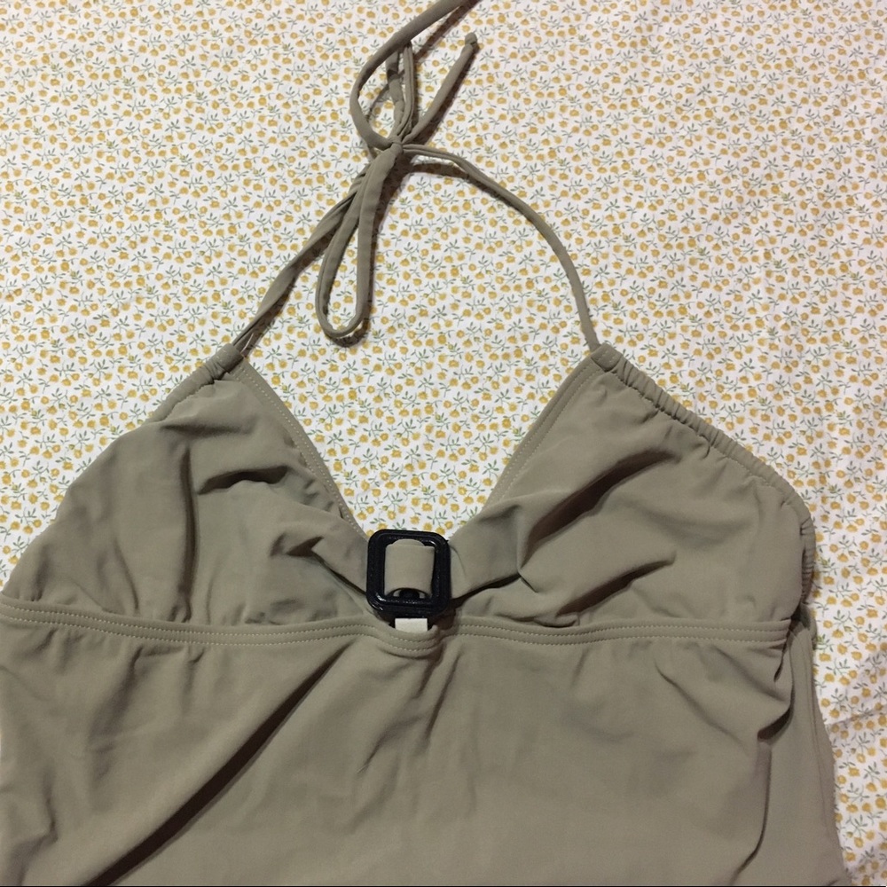 Burberry one piece suit suit