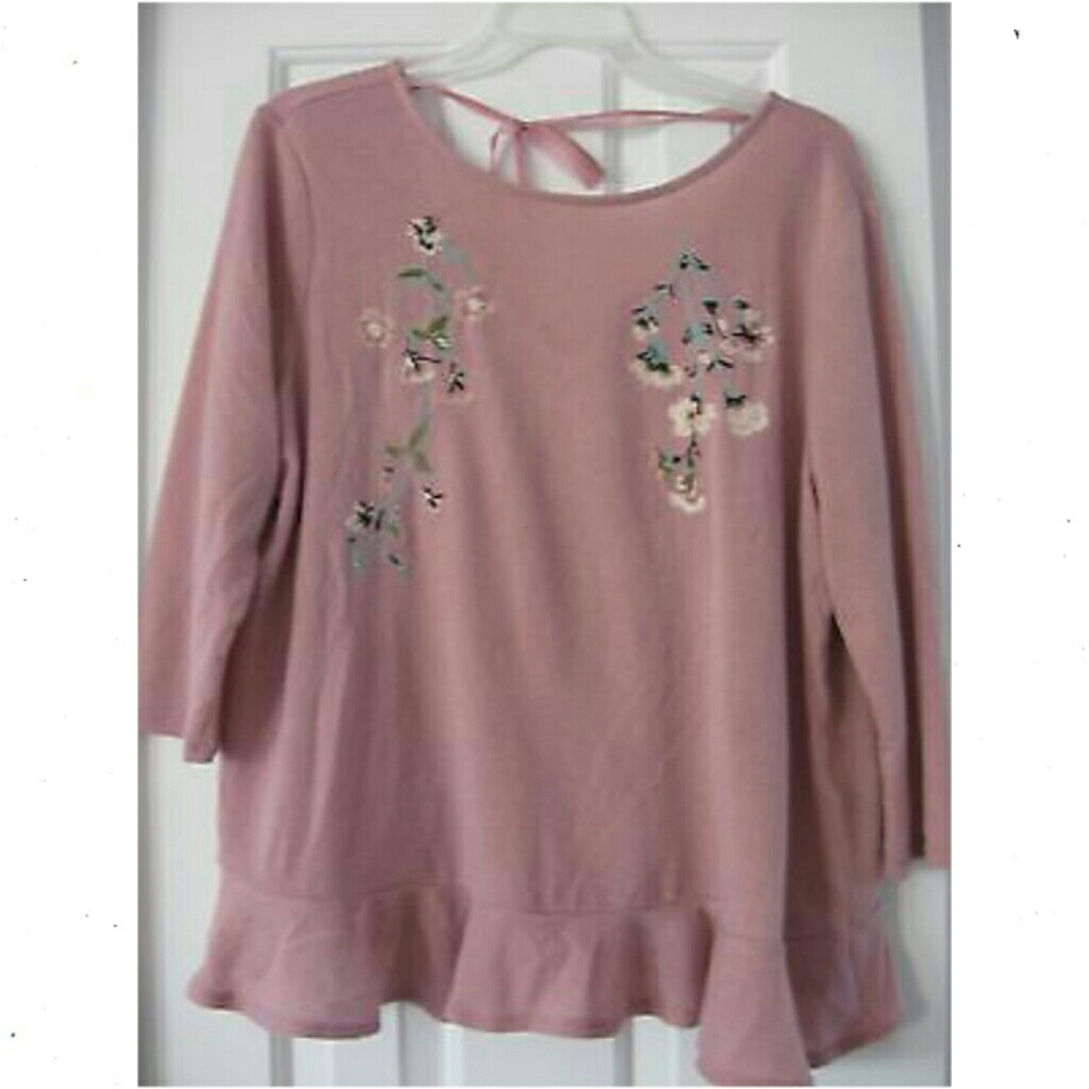 LC Lauren Conrad Beautiful Embroidery Sweater - Picture 3 of 5