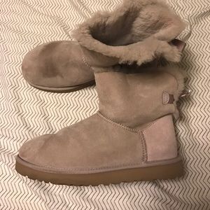 Women's authentic purple-grey uggs