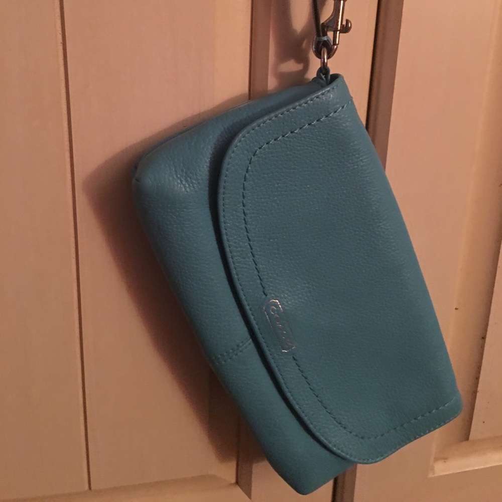 Coach Leather Clutch Wallet