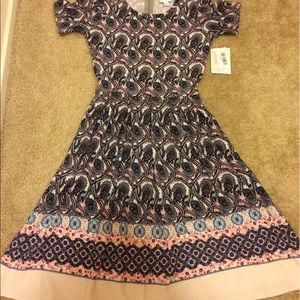 Lularoe Amelia ❤️UNICORN❤️ dipped Amelia