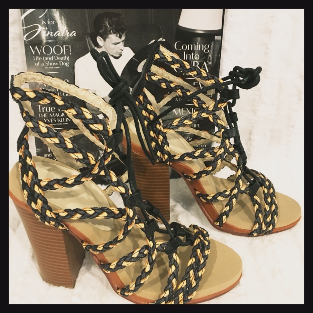 ✨NWT✨High Heel  Braided-Lace Up Sandals⭐️