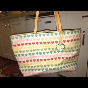 Dooney and Bourke hearts purse