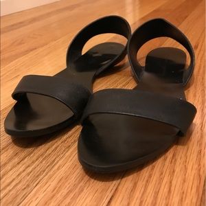 •Used•ZARA•Sole is worn•