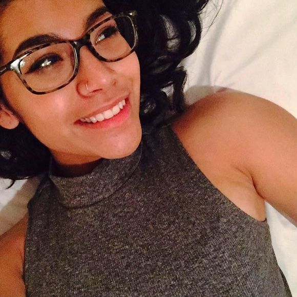 Meet your Posher, Veronica - Picture 1 of 1