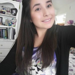 Meet your Posher, Cristina areli