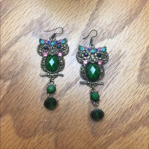 New cute vintage unworn owl earrings!