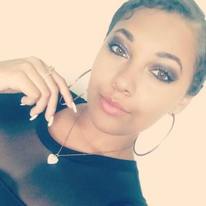 Meet your Posher, Amber