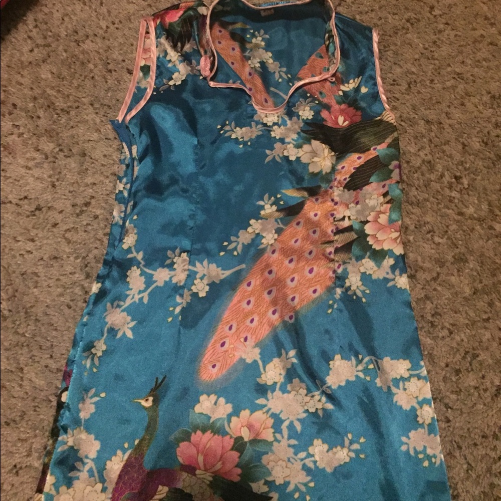 Beautiful Asian dress size 12!