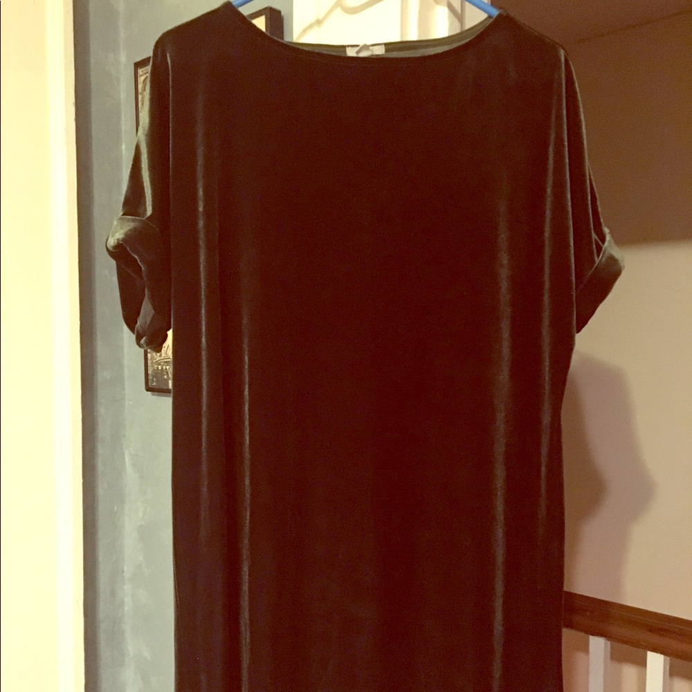 Urban Outfitters velvet shift dress.