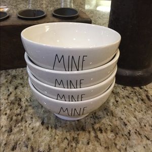 Set of 4 Rae Dunn bowls