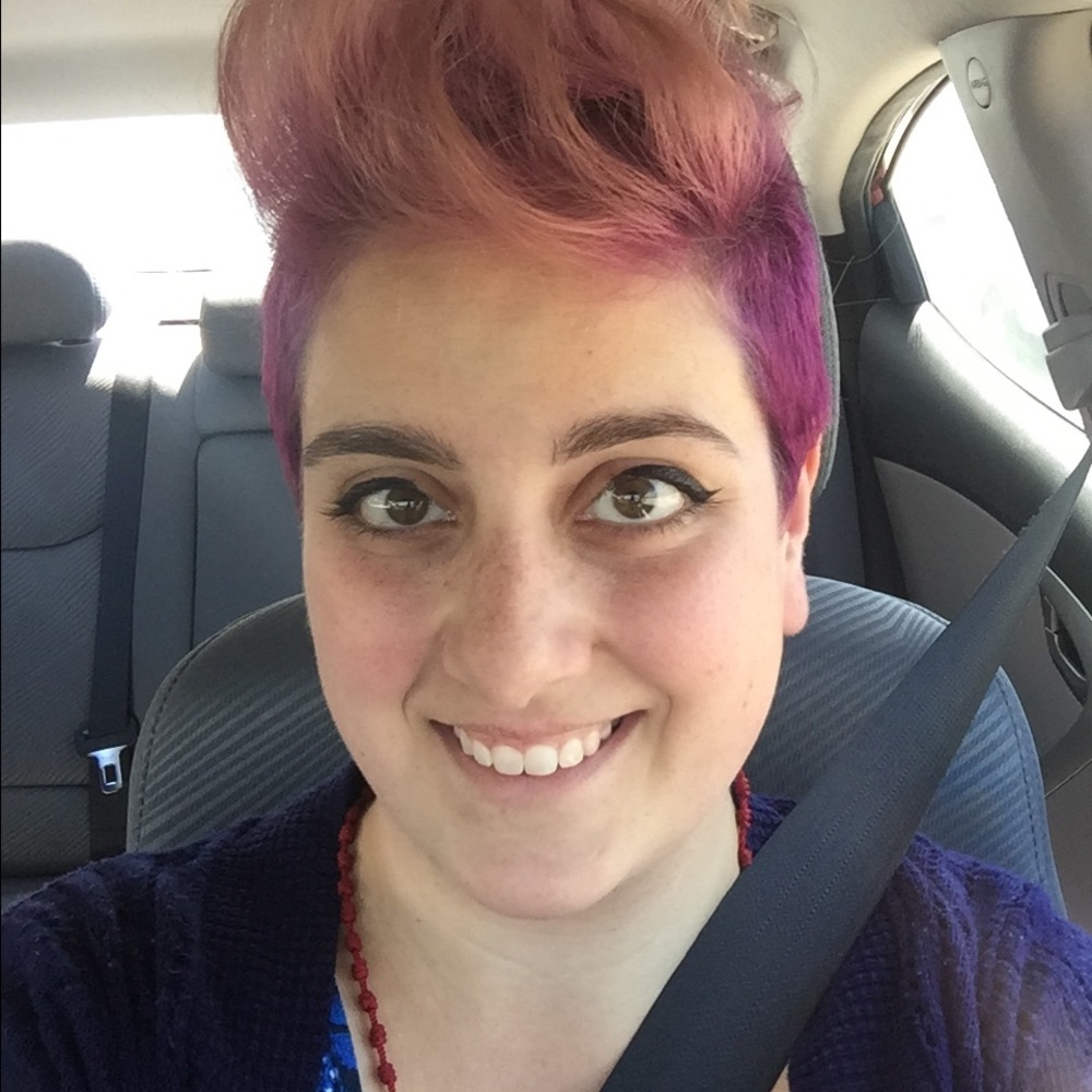 Meet your Posher, Cassandra